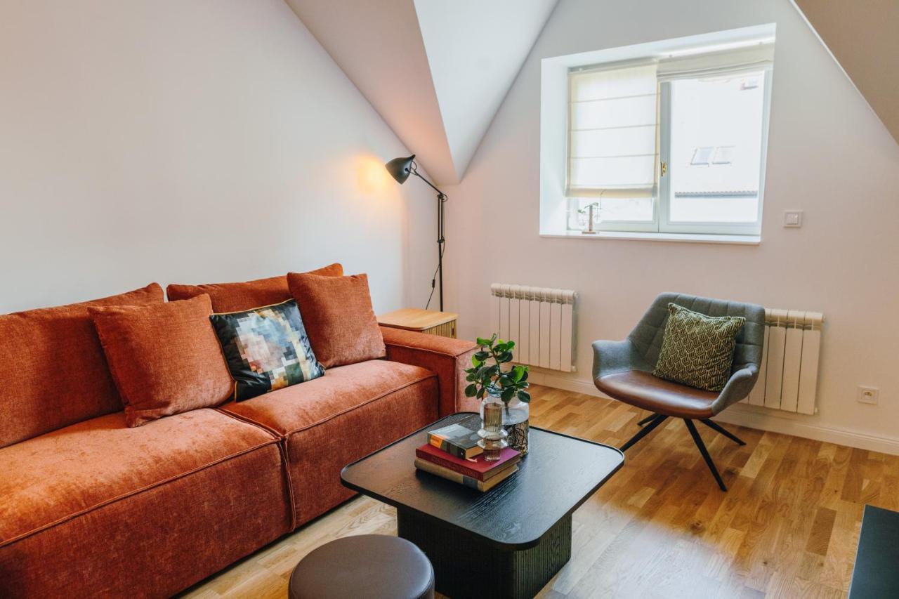 Modern Mezzanine At Jecna St Apartmán Praha