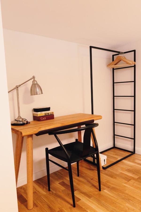 Modern Mezzanine At Jecna St Lejlighed Prag